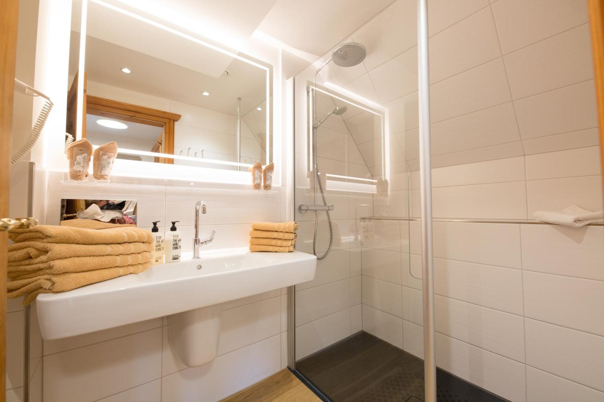 Hotel Seeblick Genuss Und Amrum 4*
